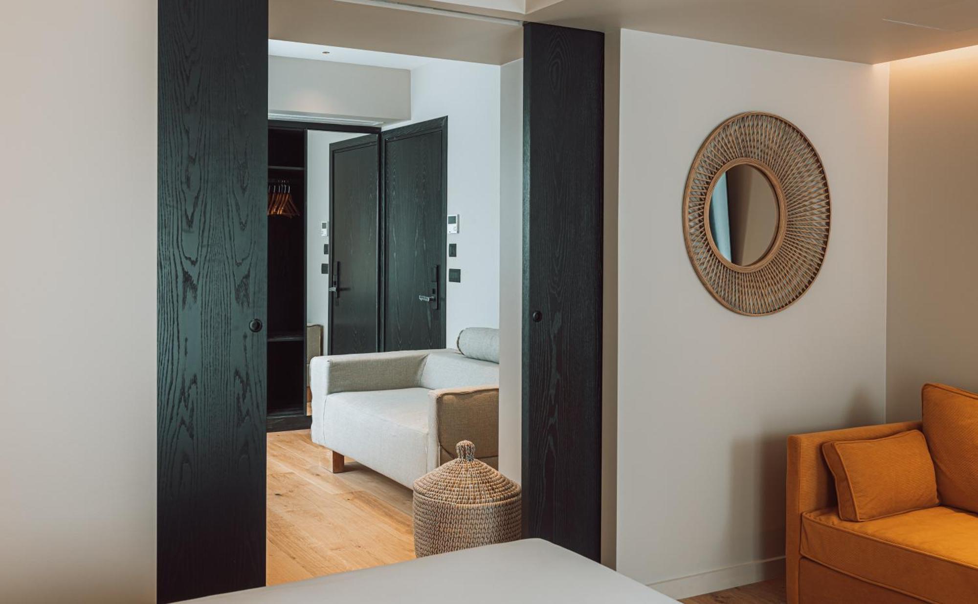 The Aiolou & Hotel 4*